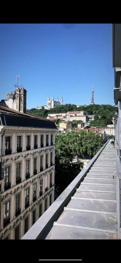 Celect'In Lyon Suites climatisées SkyView Esterno foto